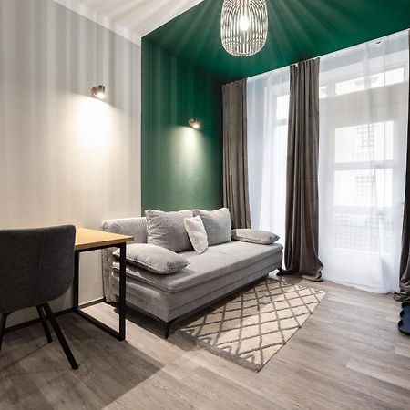 Modern Living Apartment - 3-Zimmer - Nuernberg Nord, Ruhige Seitenstrasse, Fusslaeufig Strassenbahn المظهر الخارجي الصورة